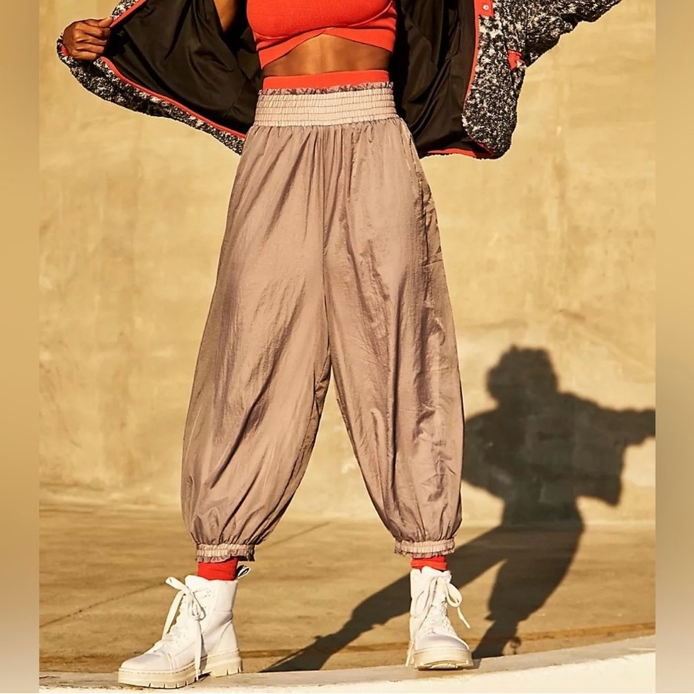 NWT Free People Movement Sashay My Way Joggers in Dark Gray / Gray Fog